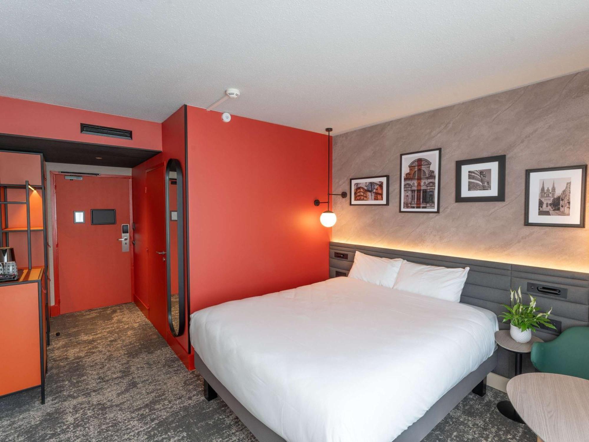 Hotel Mercure Angers Lac De Maine Exterior foto