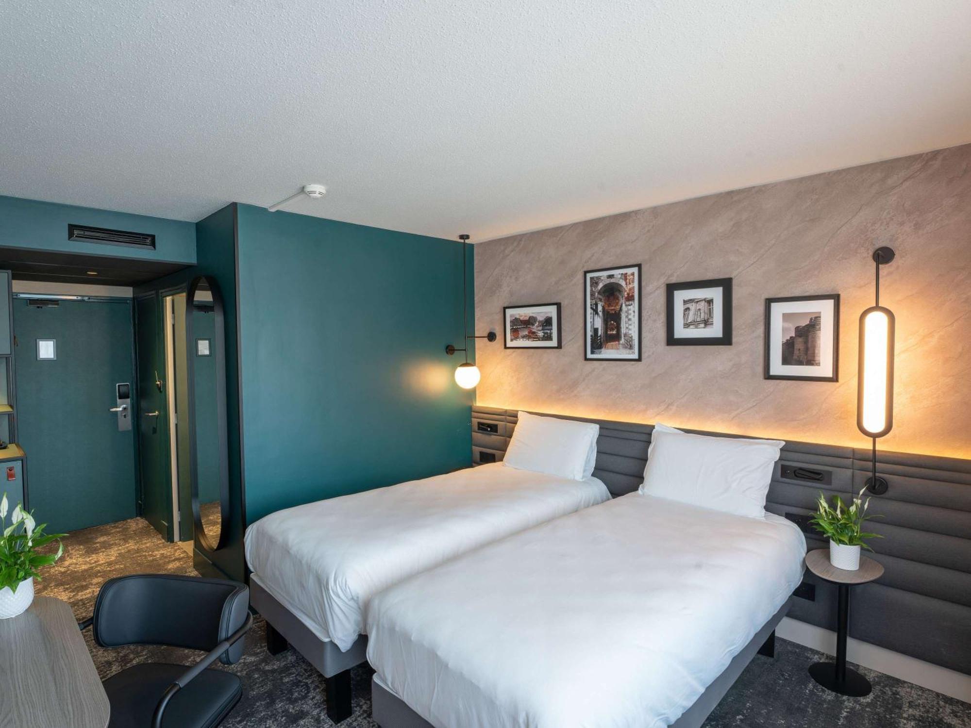 Hotel Mercure Angers Lac De Maine Exterior foto